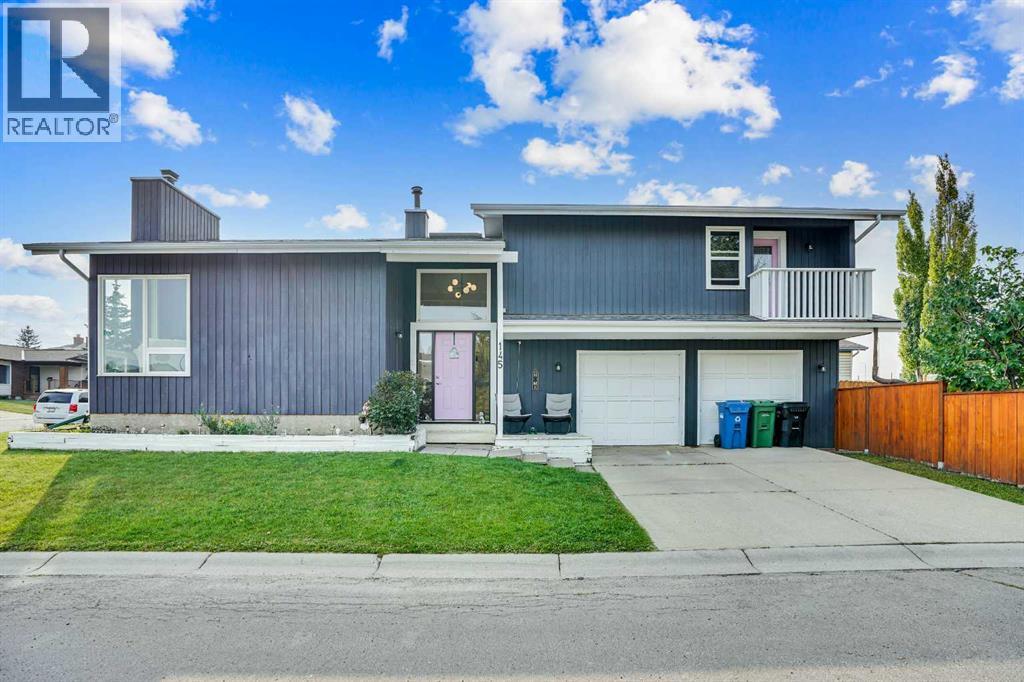 145 Woodbrook Mews SW, Calgary, AB T2W 4P7