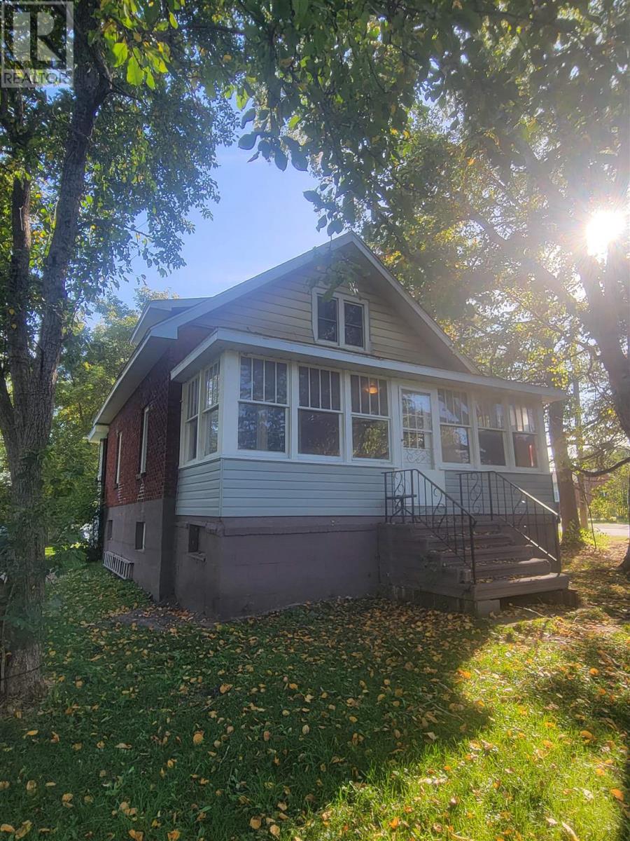 444 Laurier Ave, Sault Ste. Marie, ON P6C 1X6