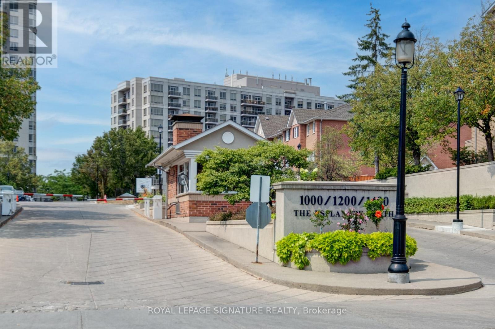 1001 1200 The Esplanade N, Pickering, ON L1V 6V3