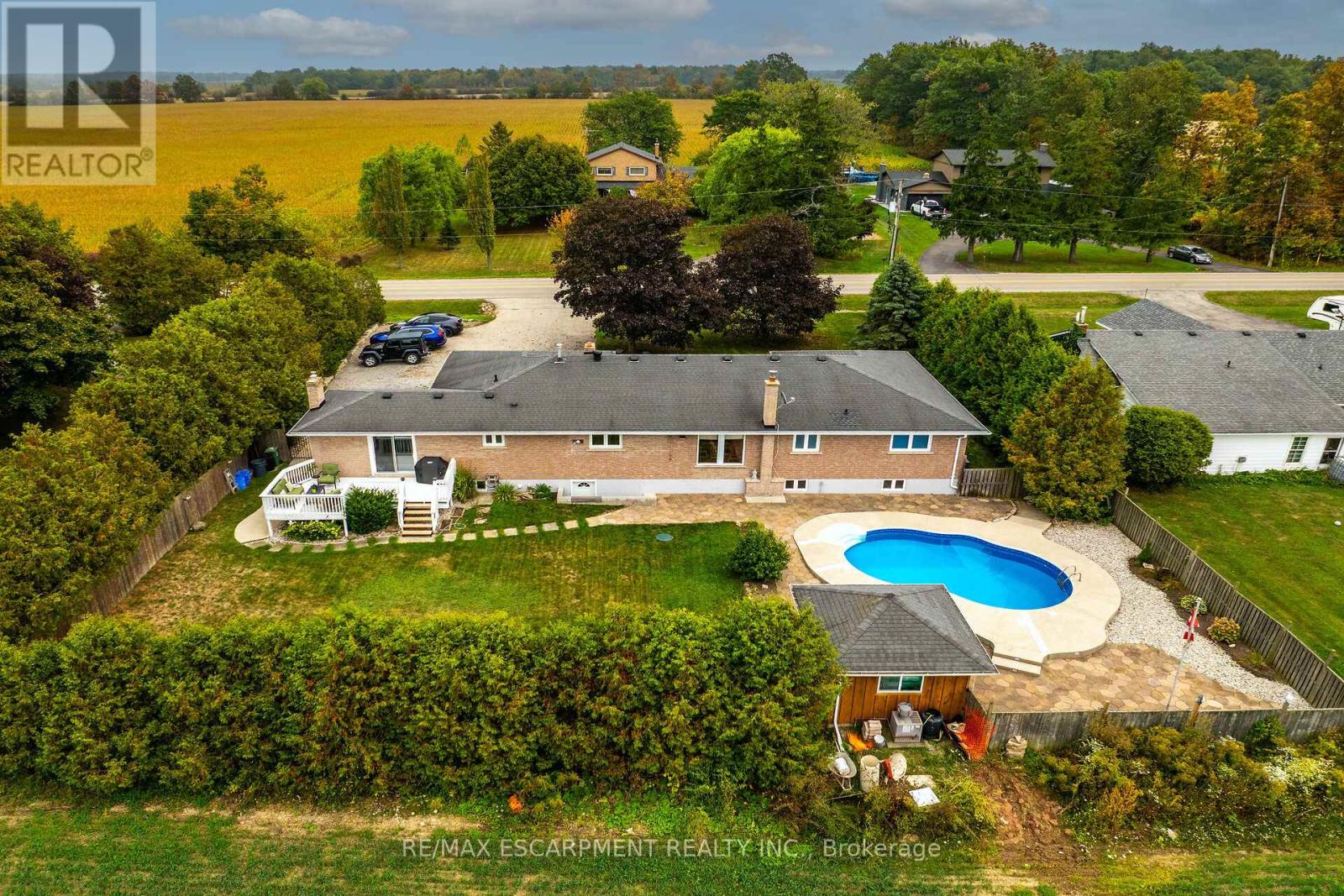 2320 Hendershot Rd, Hamilton, ON L0R 1C0