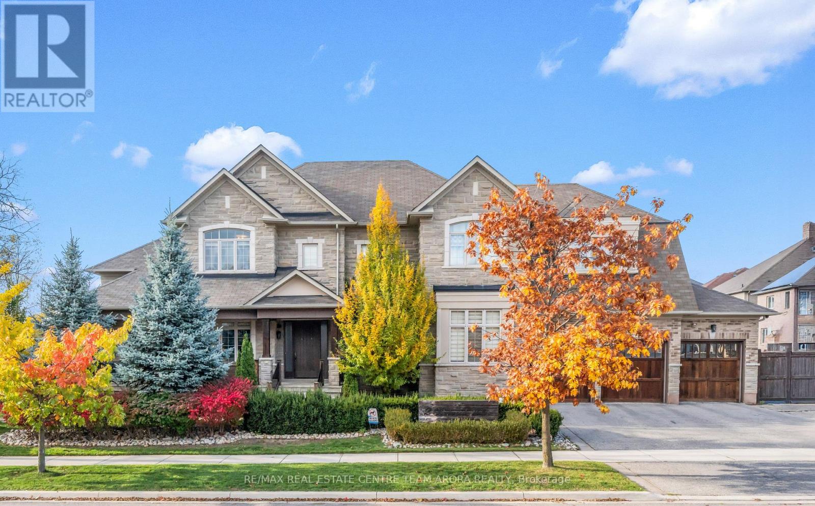 2 Berkwood Holw, Brampton Credit Valley, ON L6Y 0G8
