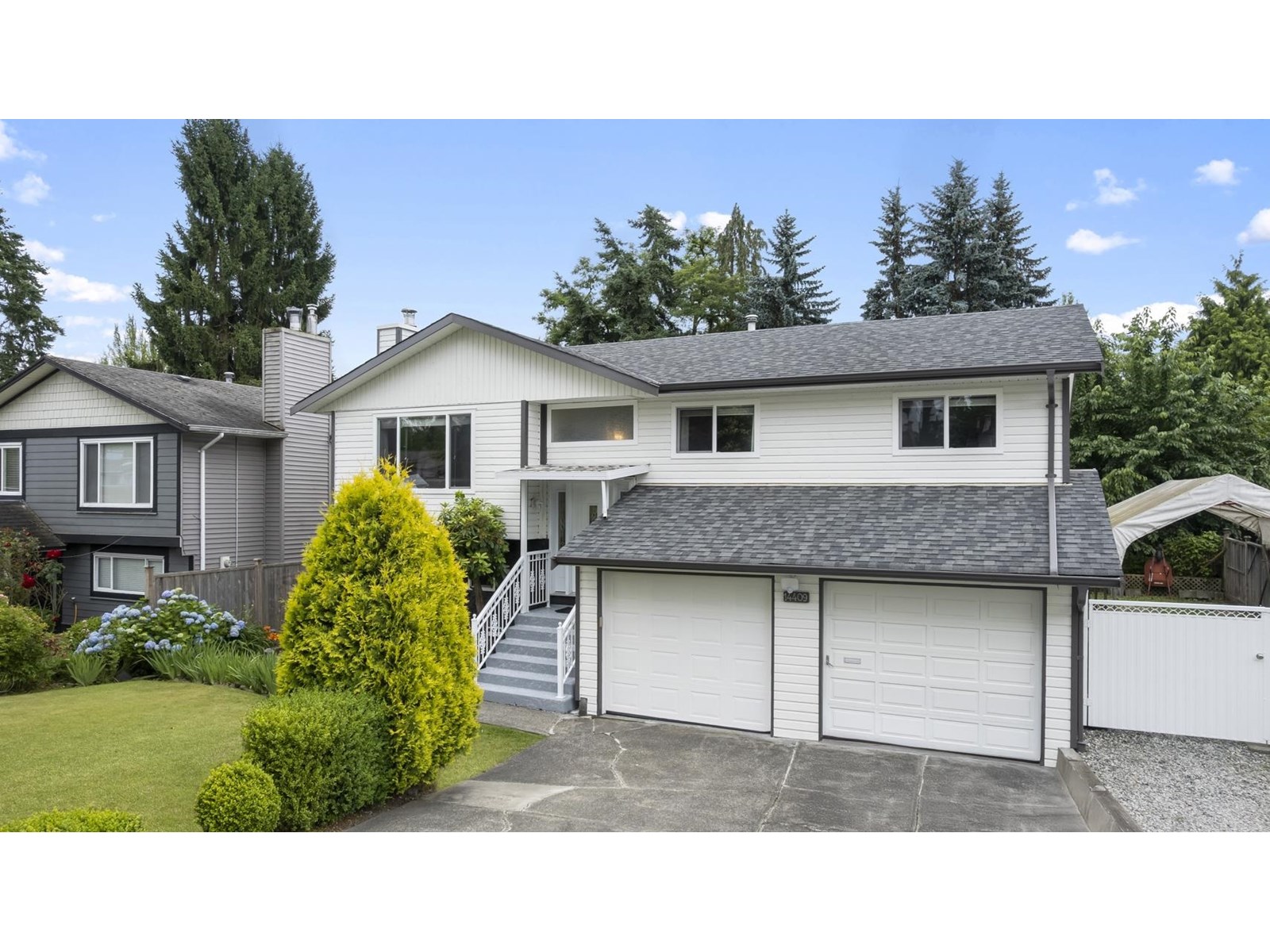 14409 Chartwell Dr, Surrey, BC V3S 5E1