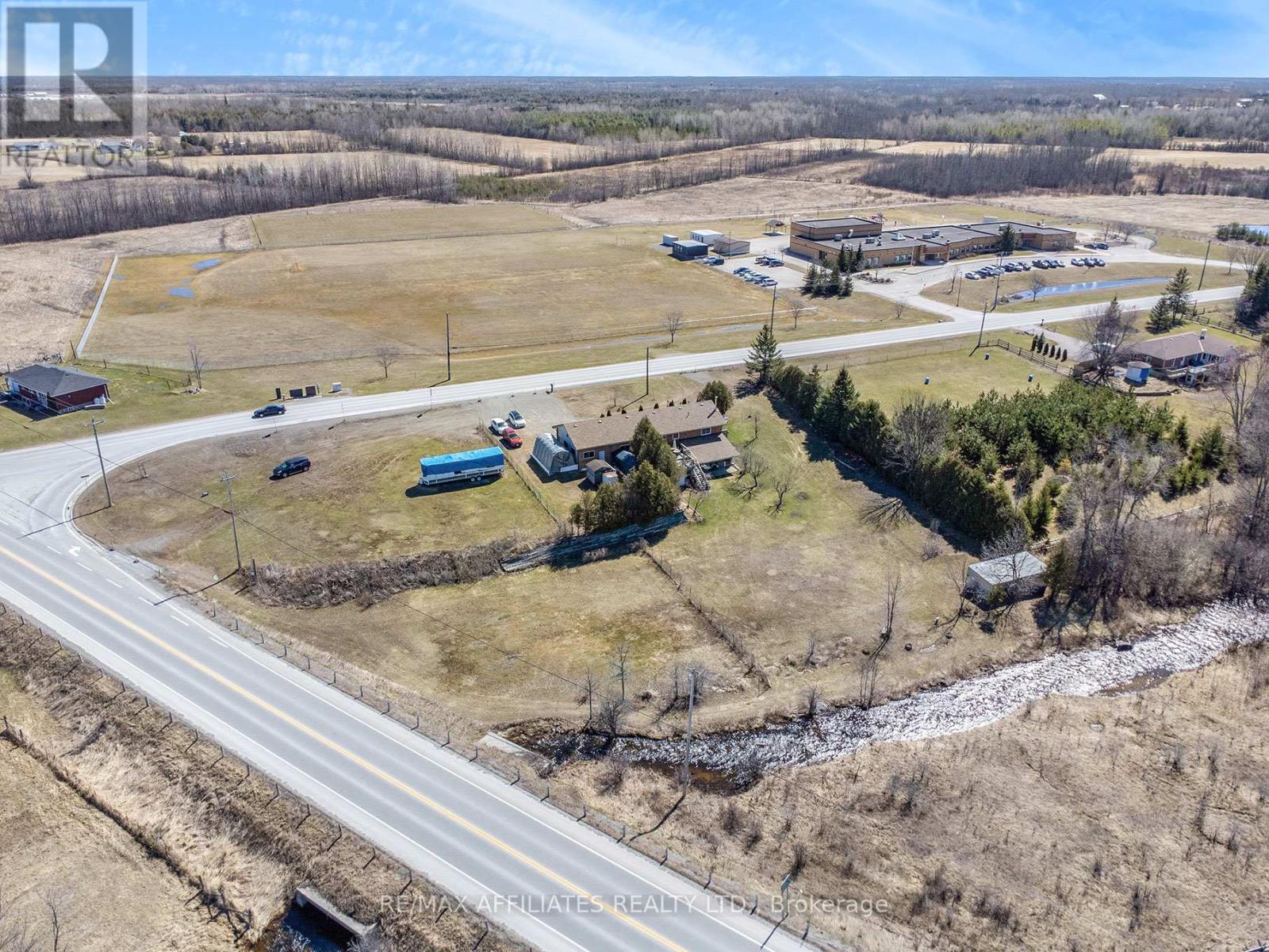 6435 Roger Stevens Dr, Montague, ON K7A 4S6