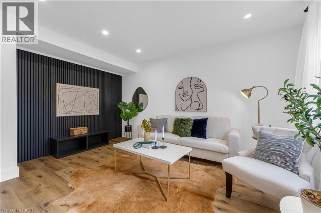 1255 Upper Gage Avenue Unit 10, Hamilton, ON L8W 3C7