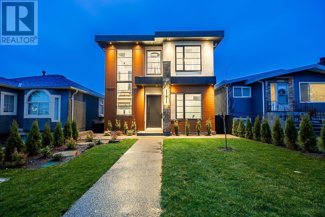 81 Grosvenor Ave, Burnaby, BC V5B 3N7