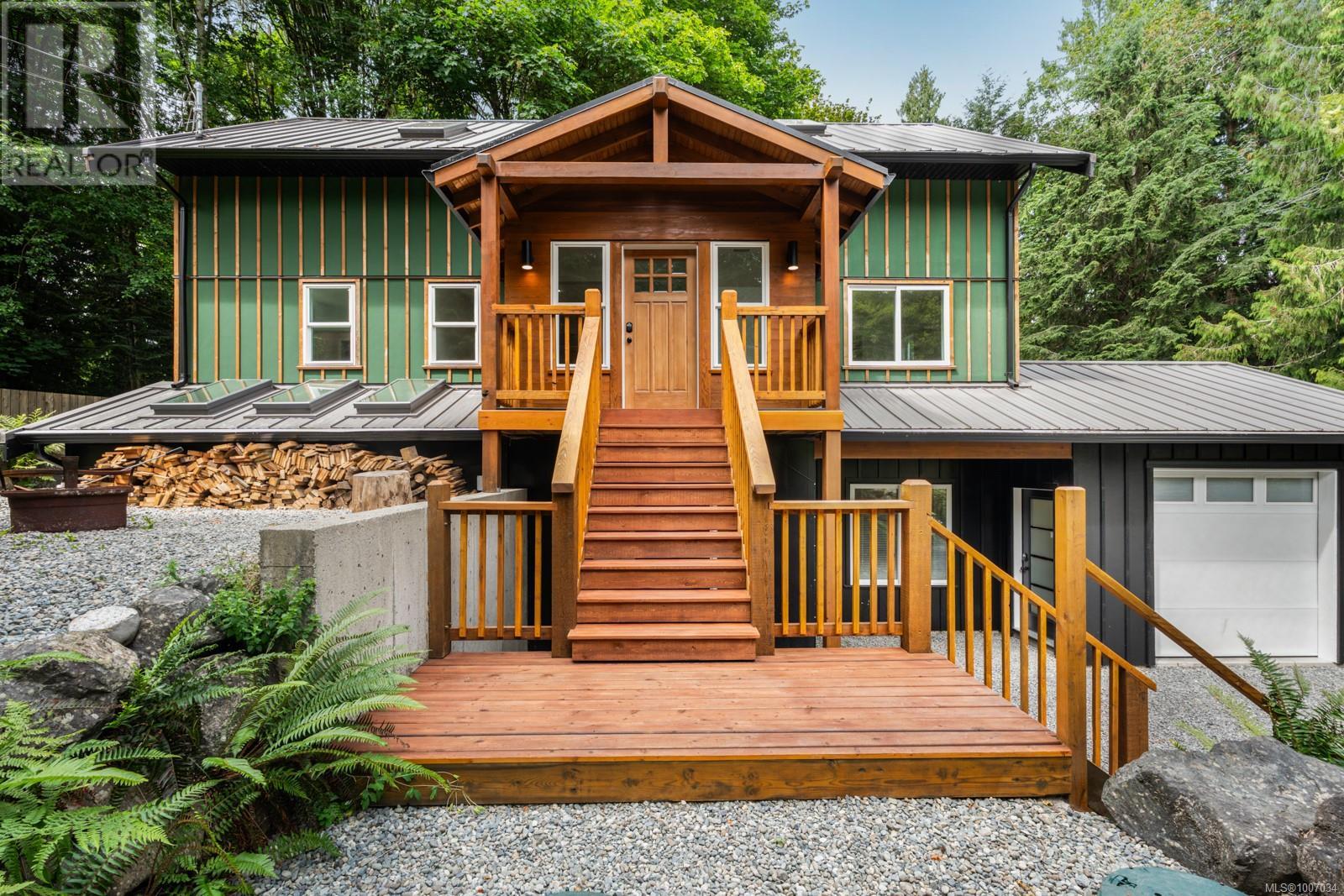2590 Sooke River Rd, Sooke, BC V0S 1N0