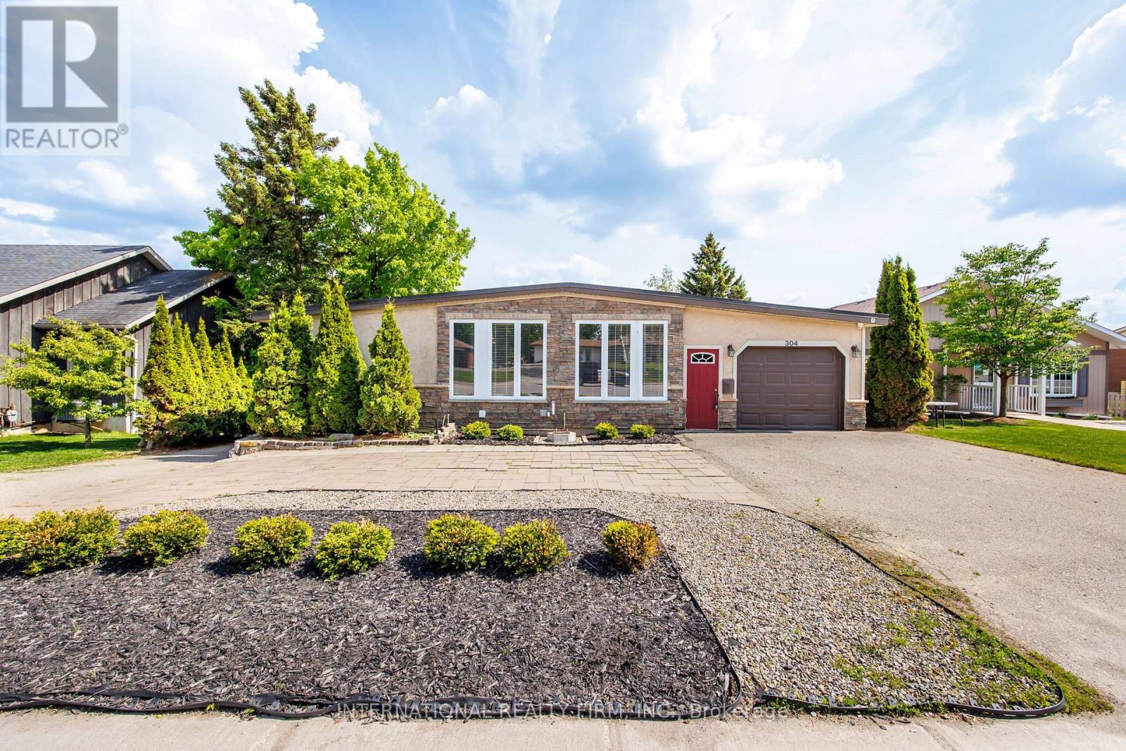 304 Broadway, Orangeville, ON L9W 1L3