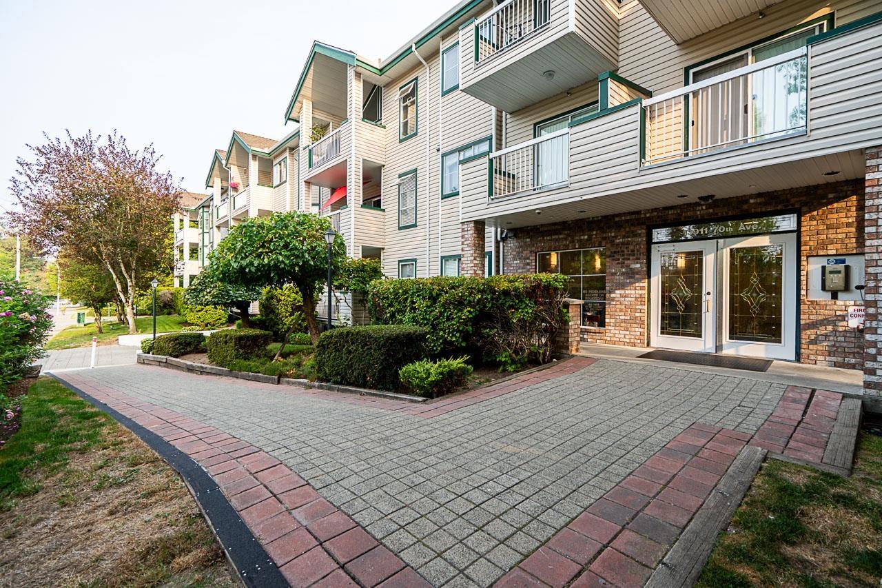 13911 70 Avenue Unit 105, Surrey, BC V3W 6B4
