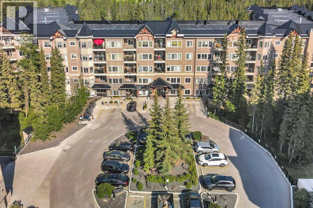 20 Discovery Ridge Close Sw Unit 110, Calgary, AB T3H 5X4
