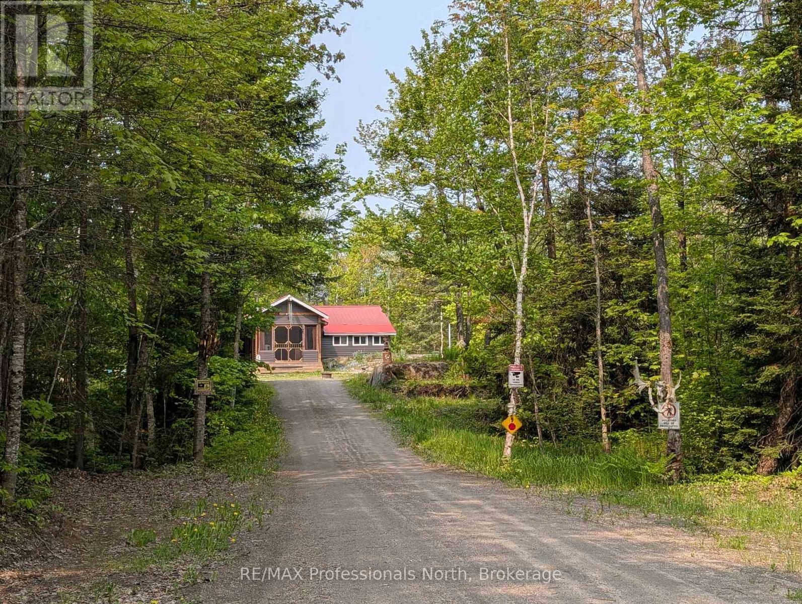 1408 Pearceley Rd, Sundridge, ON P0A 1Z0