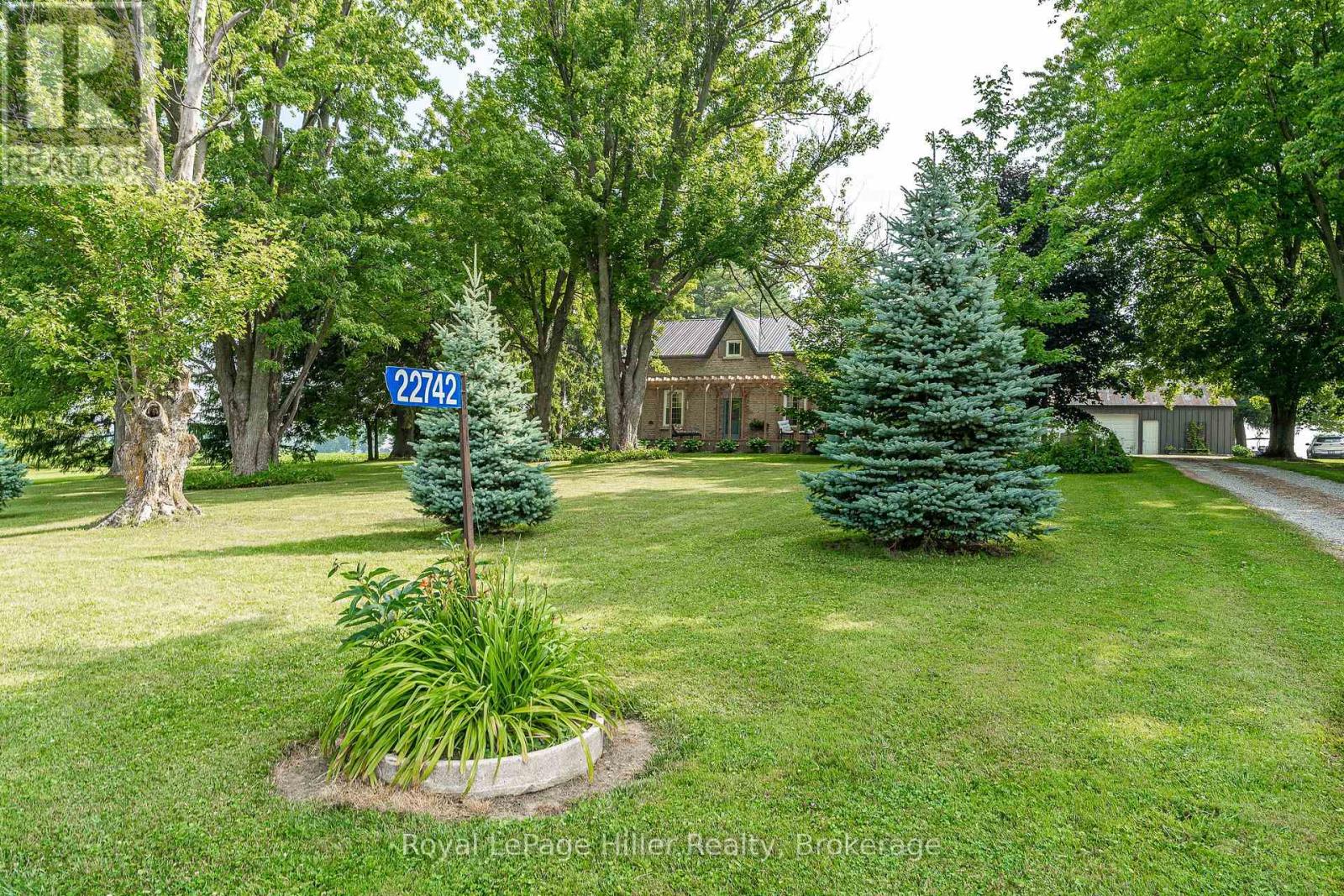 22742 Nissouri Rd, Thames Centre, ON N0M 2P0