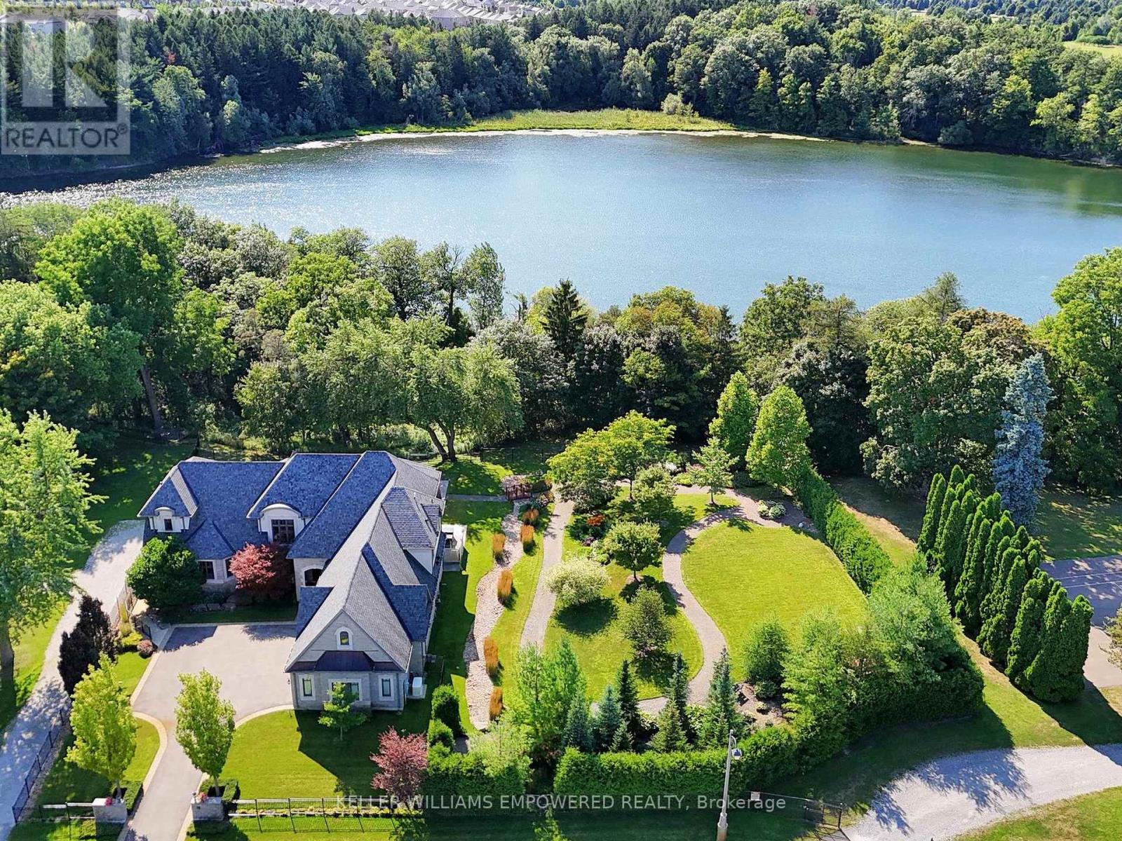 12 Macleod Estate Ct, Richmond Hill, ON L4E 0B1
