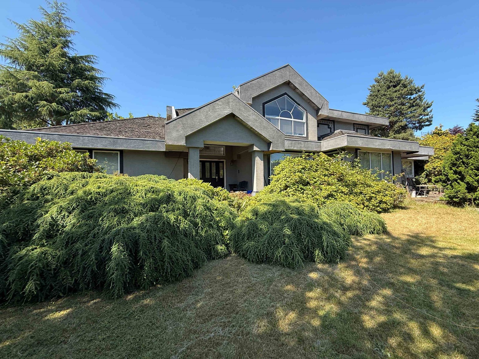 7722 163 Street, Surrey, BC V4N 0L1