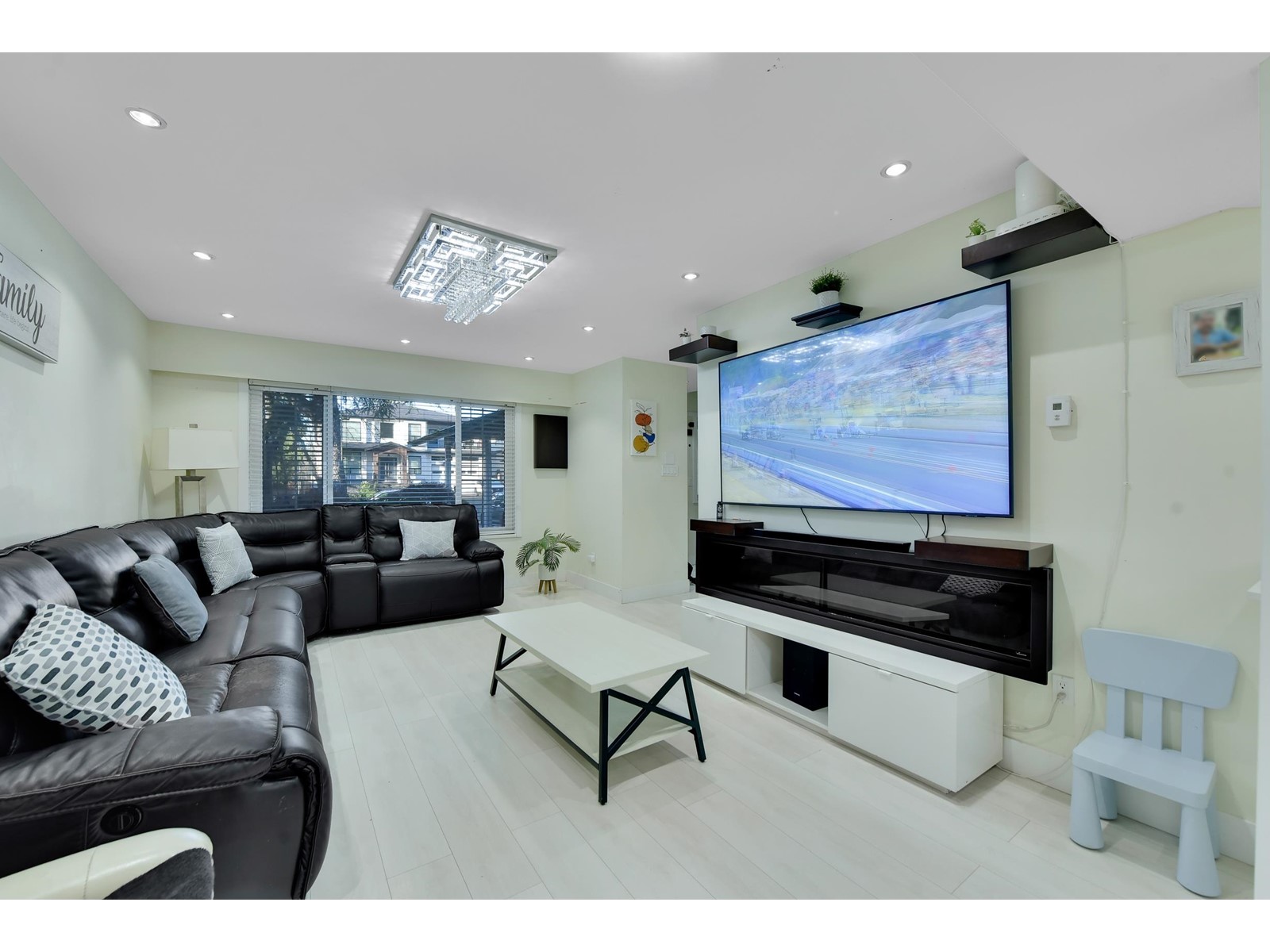 146 Street Unit 9068 #a, Surrey, BC V3R 6X7