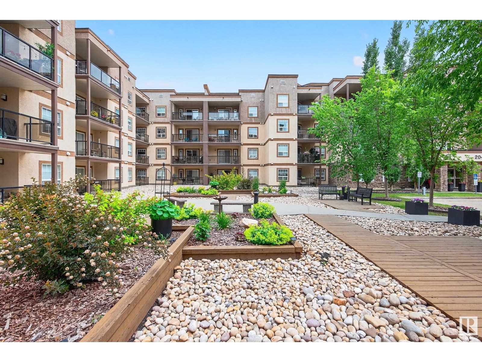 2045 Grantham Court Northwest #125, Edmonton, AB T5T 3X6