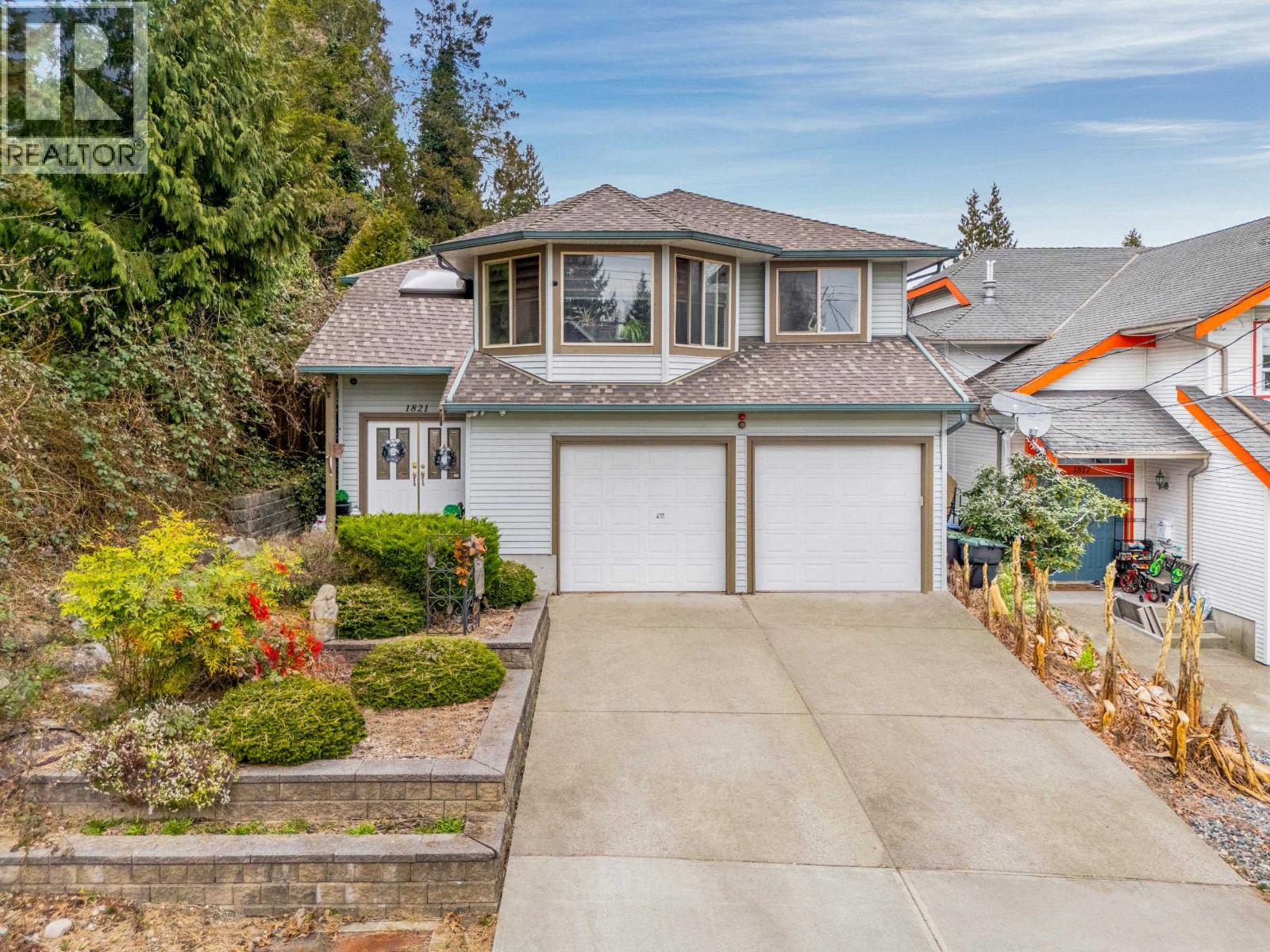 1821 Harbour St, Port Coquitlam, BC V3C 1A4