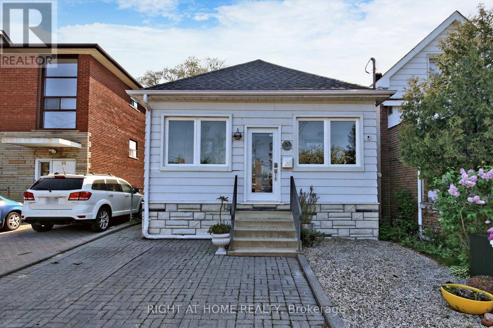 53 Sixteenth St, Toronto, ON M8V 3J7