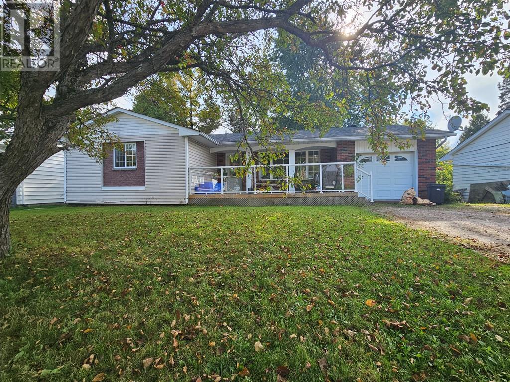 2187 Josephine, Sudbury, ON P3A 2N4