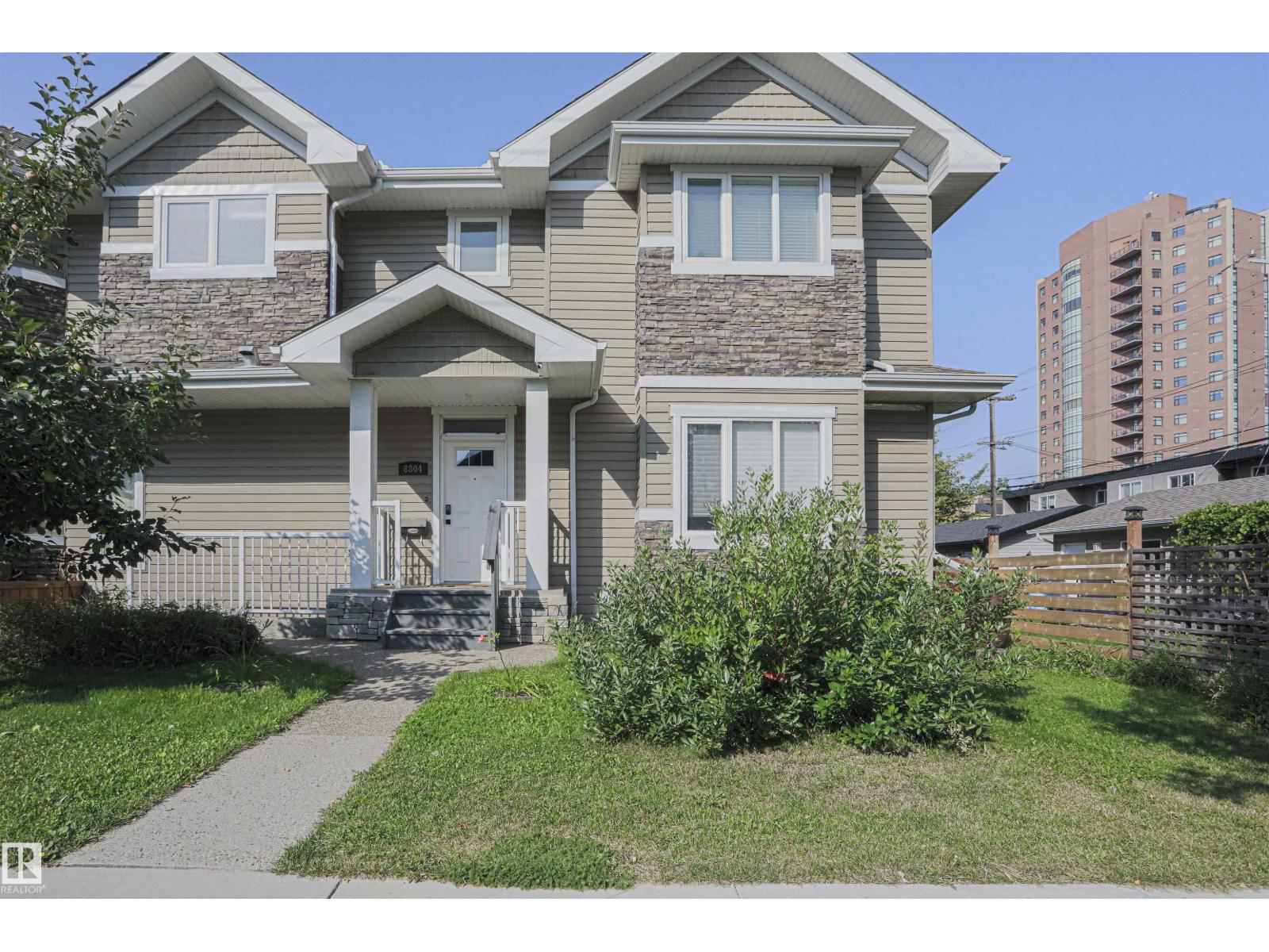 100 St Nw Unit 8804, Edmonton, AB T6E 2R7