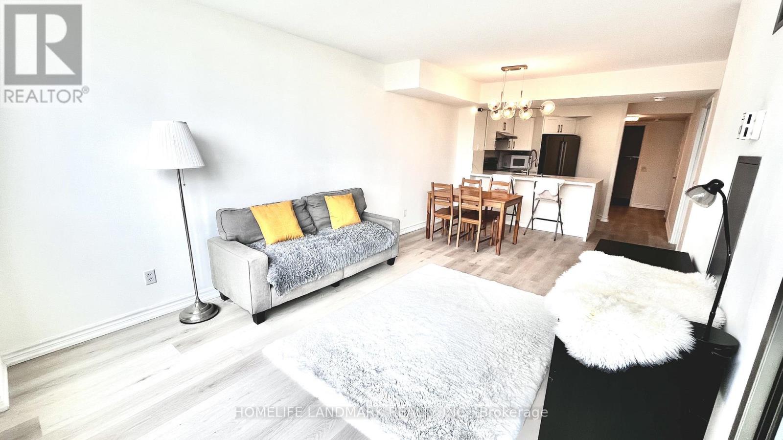 2205 750 Bay St, Toronto, ON M5G 1N6