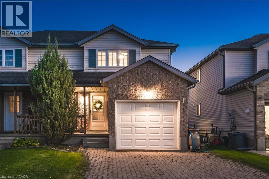 90 Highbrook St, Kitchener, ON N2E 3P3