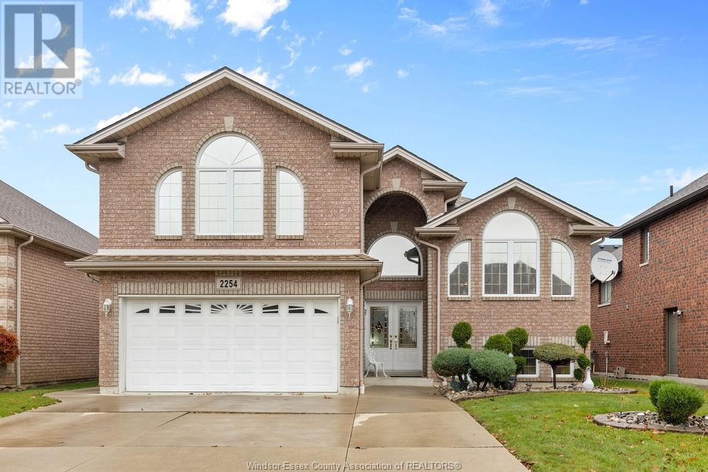 2254 Askin Ave, Windsor, ON N9B 3Y4