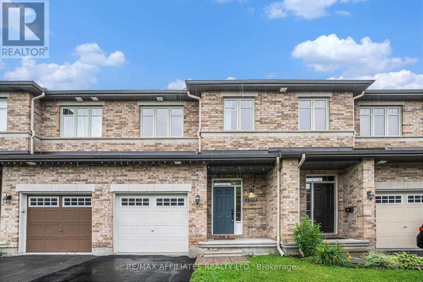 2008 Pennyroyal Cres, Ottawa, ON K4A 0S7