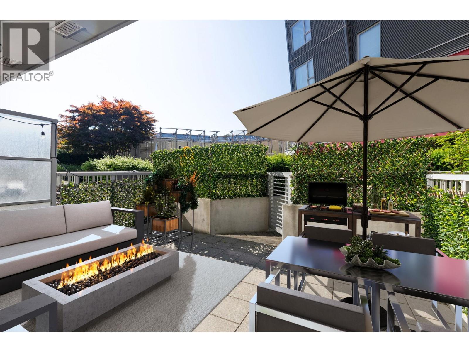 384 E 1st Avenue Unit 215, Vancouver, BC V5T 0G5