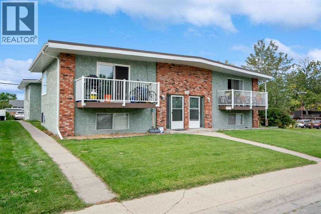1123 Mckinnon Dr NE, Calgary, AB T2E 6A7