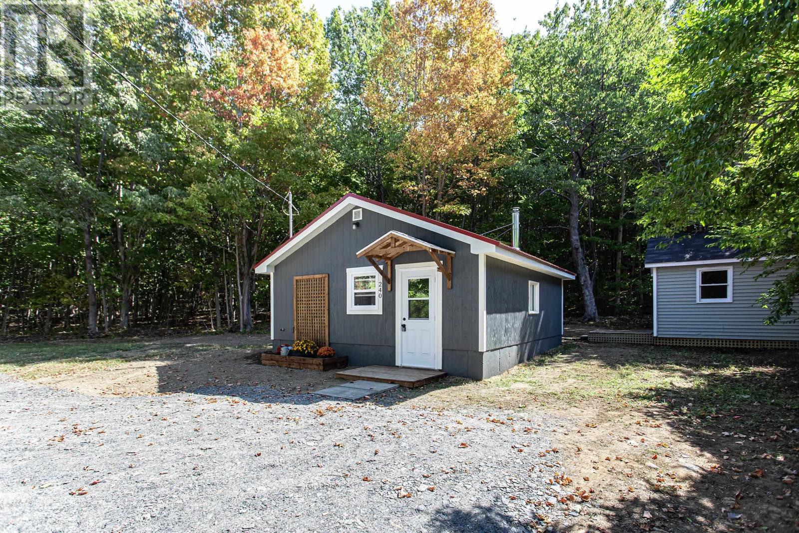 240 Highway 1, Deep Brook, NS B0S 1J0