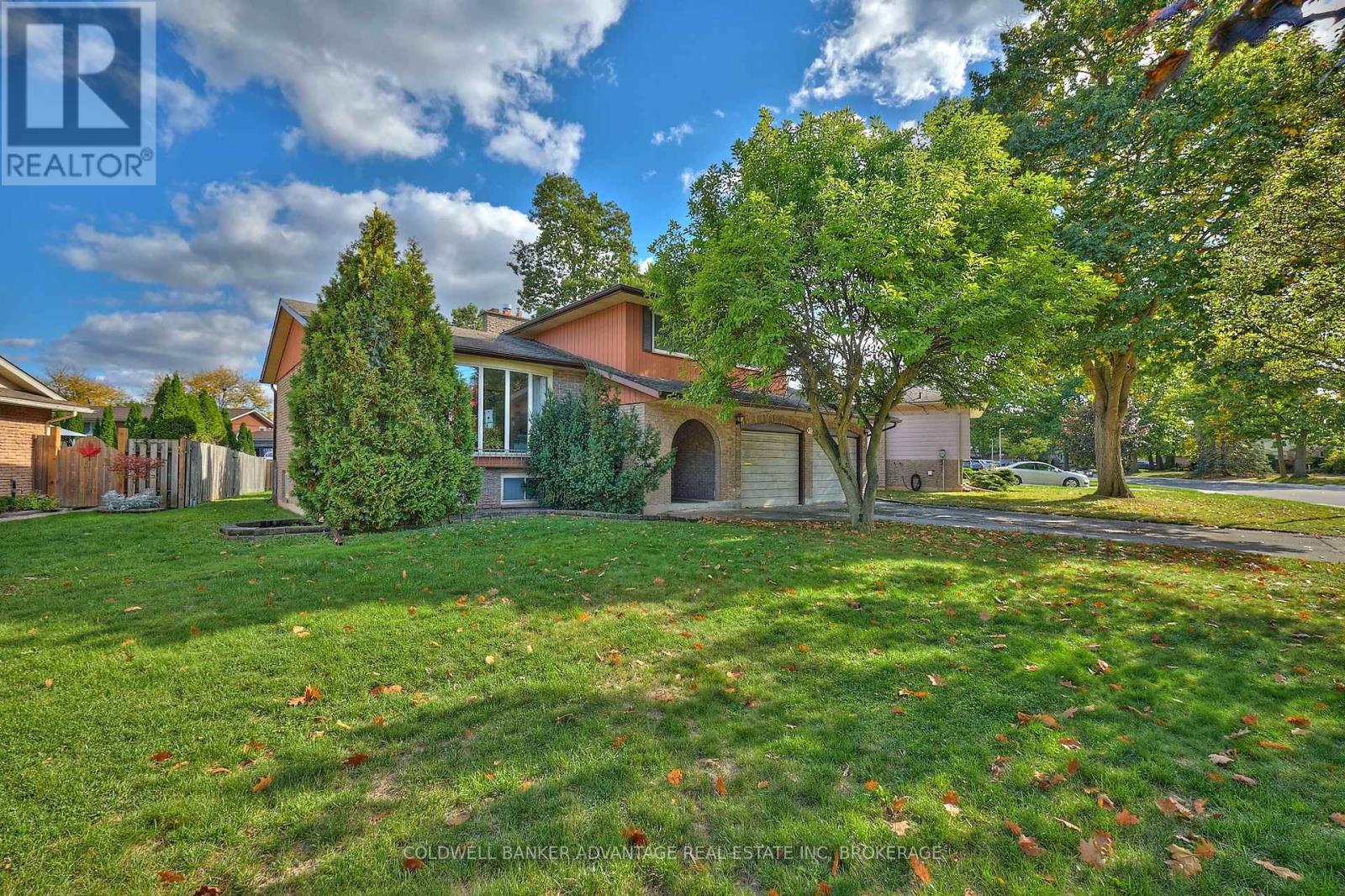47 Sherwood Forrest Trl, Welland, ON L3C 5X7