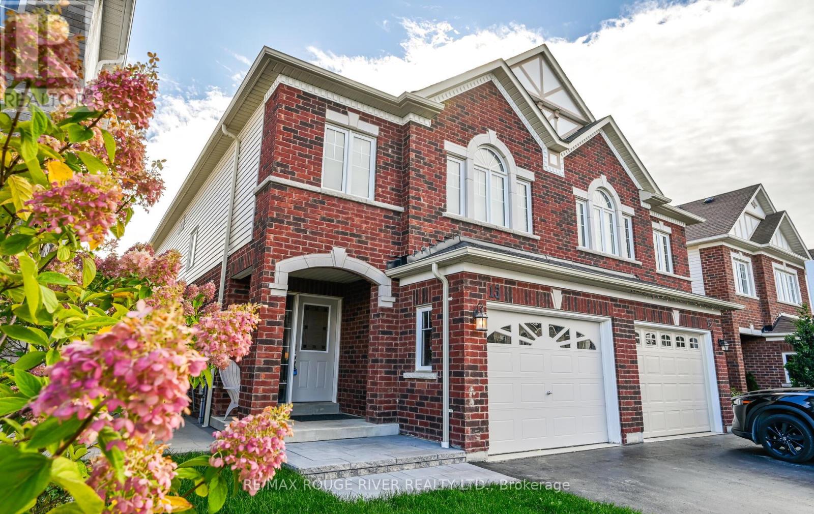 15 Denny St, Ajax, ON L1Z 0C6