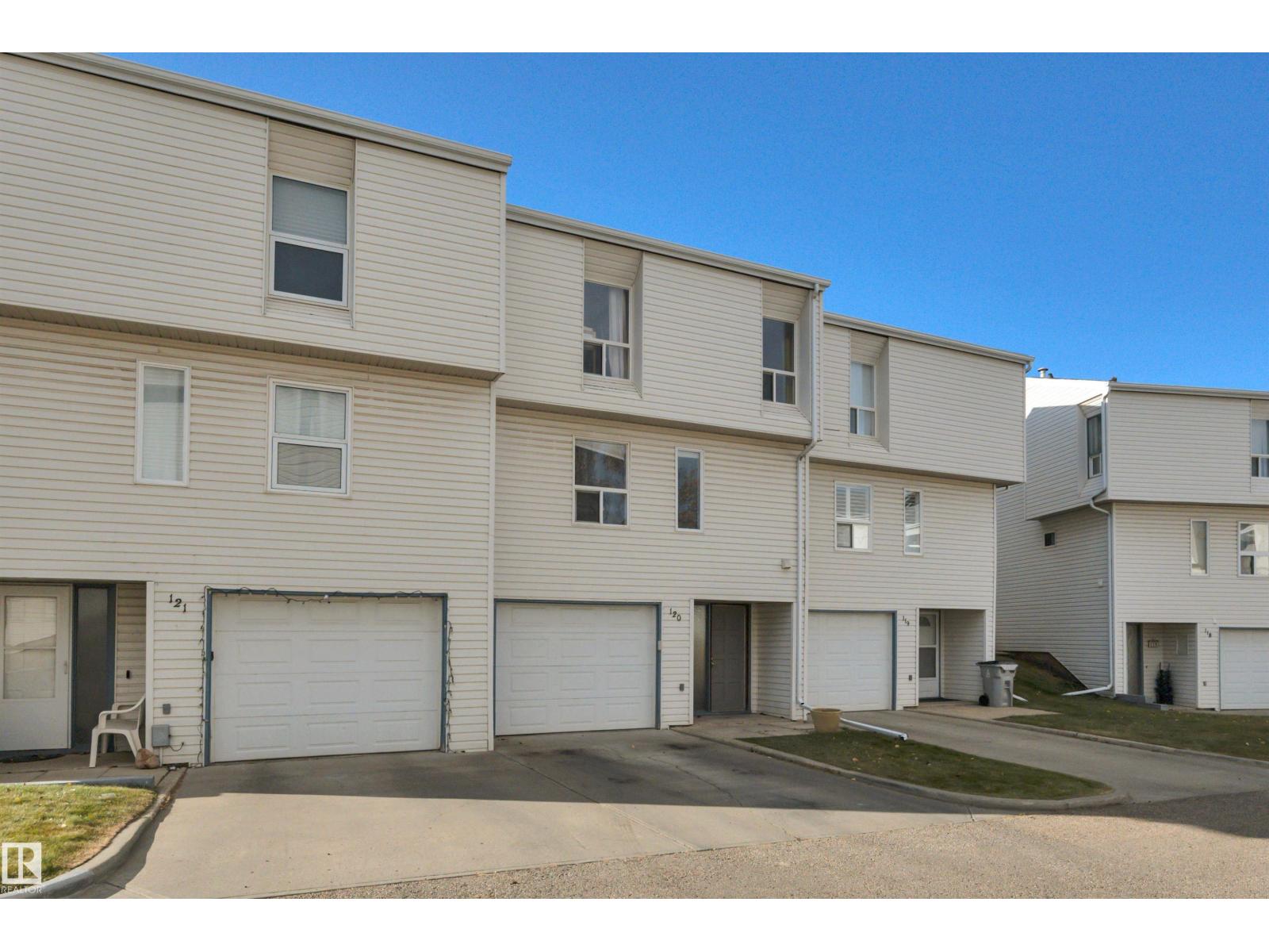 120 Kingsfield Vg, Leduc, AB T9E 5J8