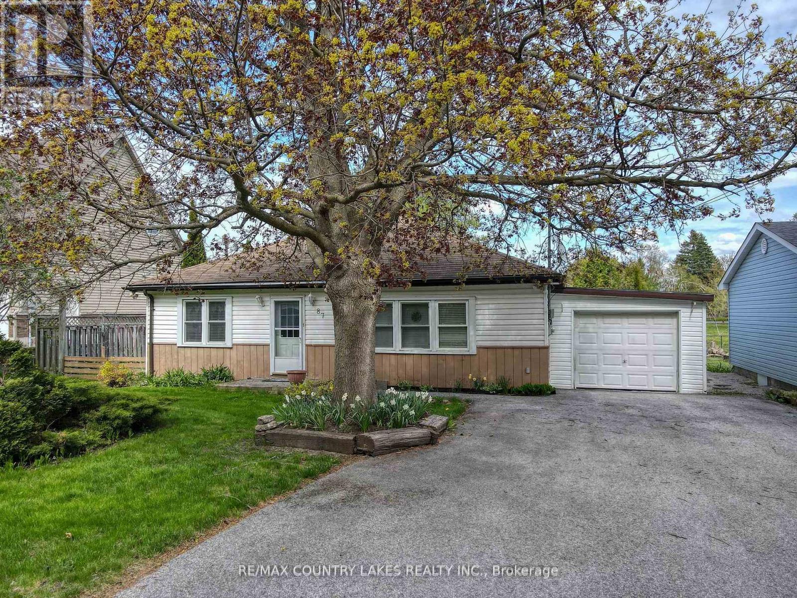 87 Grew Blvd, Georgina, ON L0E 1L0