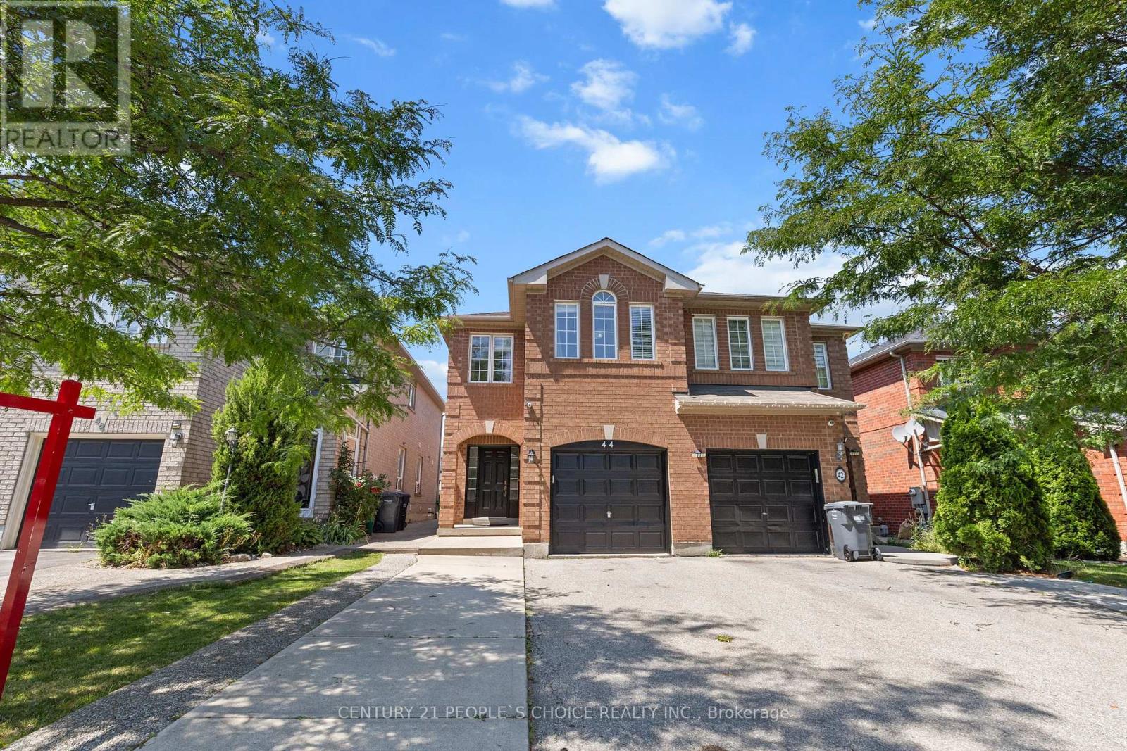 44 Roadmaster Ln, Brampton, ON L7A 3A9