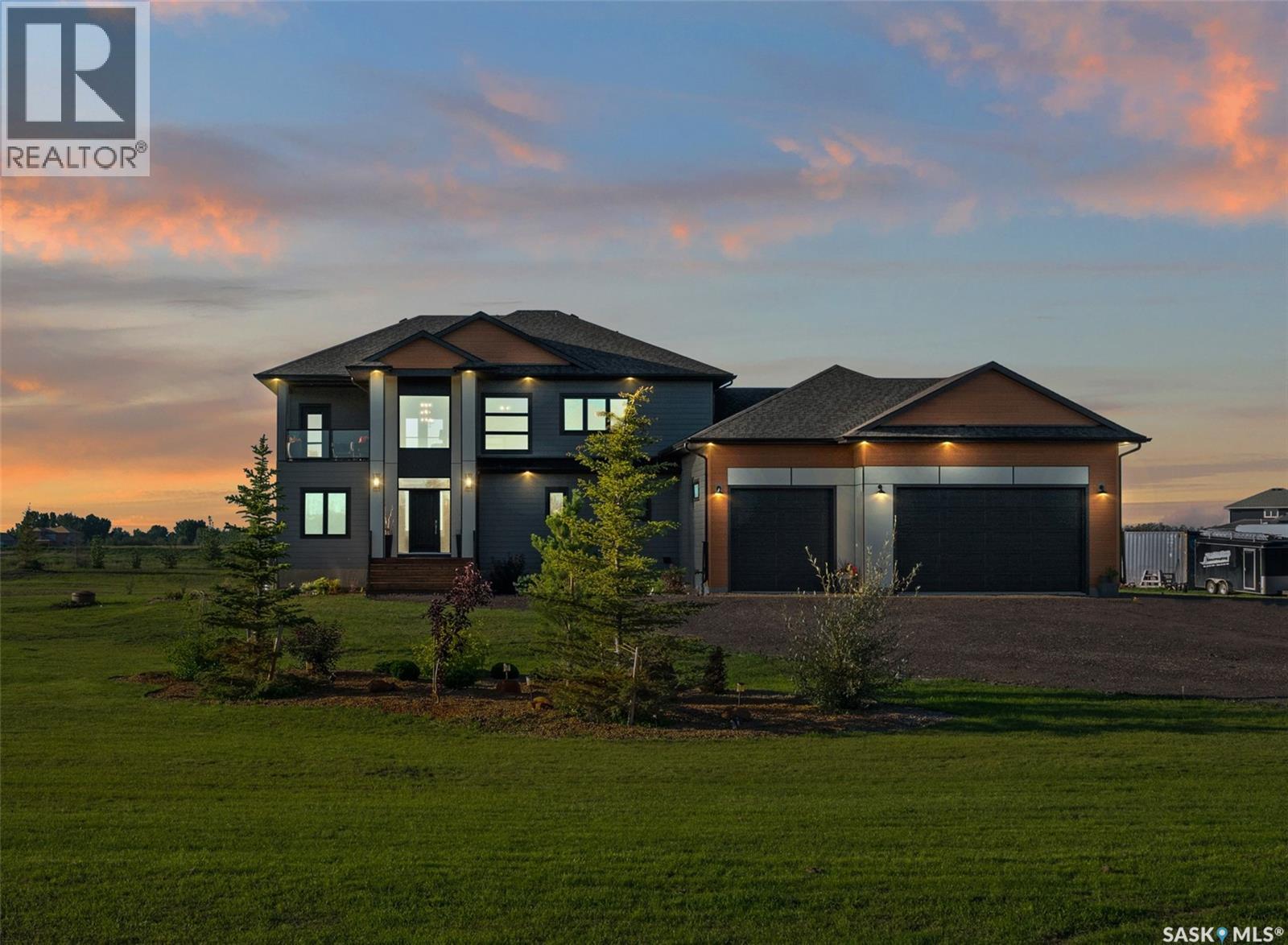 172 Grandview Trail, Corman Park Rm No. 344, SK S7T 0W5