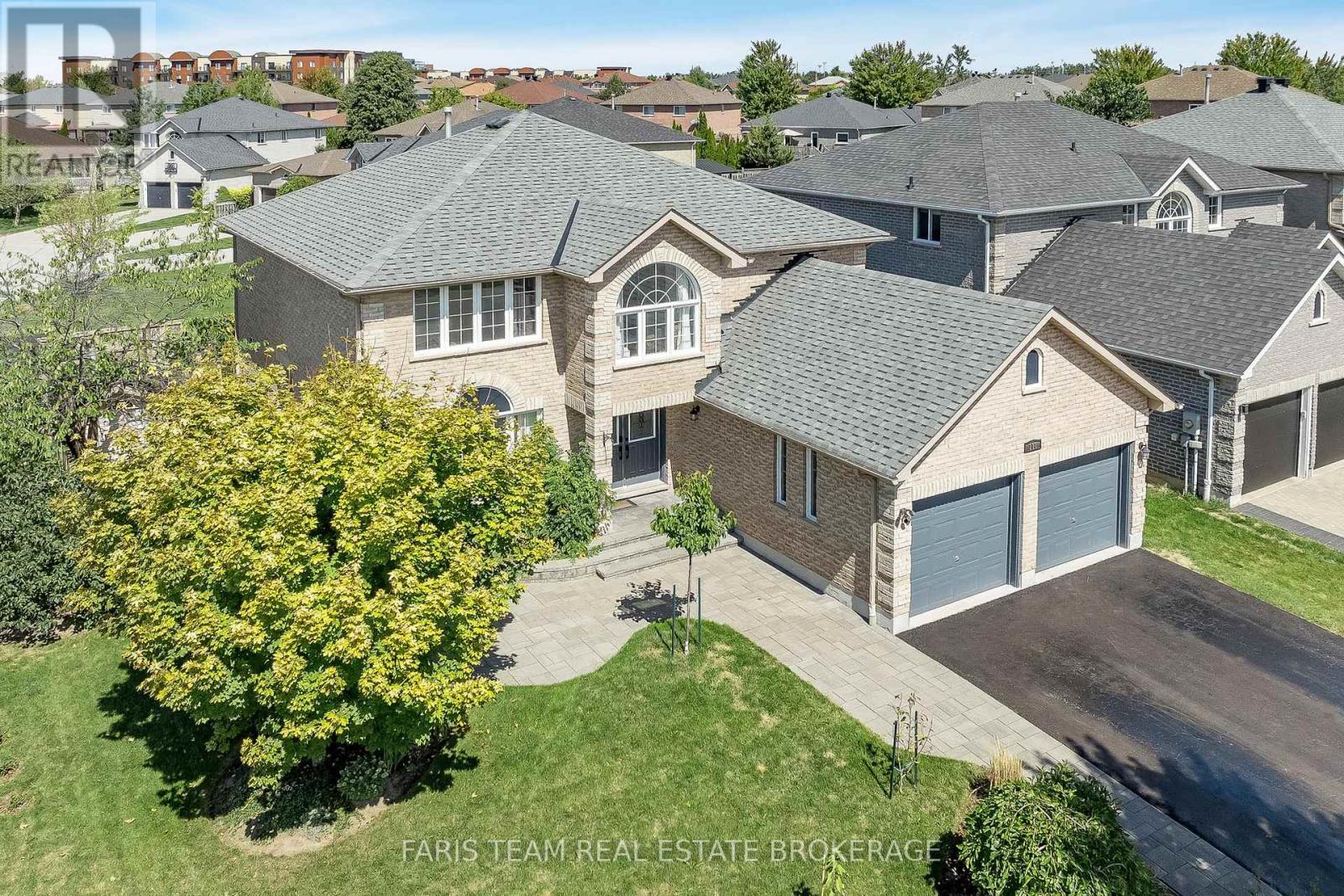 118 Esther Dr, Barrie, ON L4N 0V5