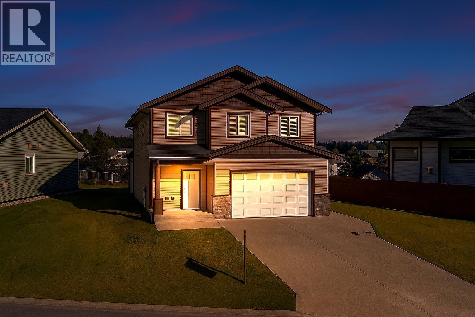 64 Wozney St, Kitimat, BC V8C 2S2