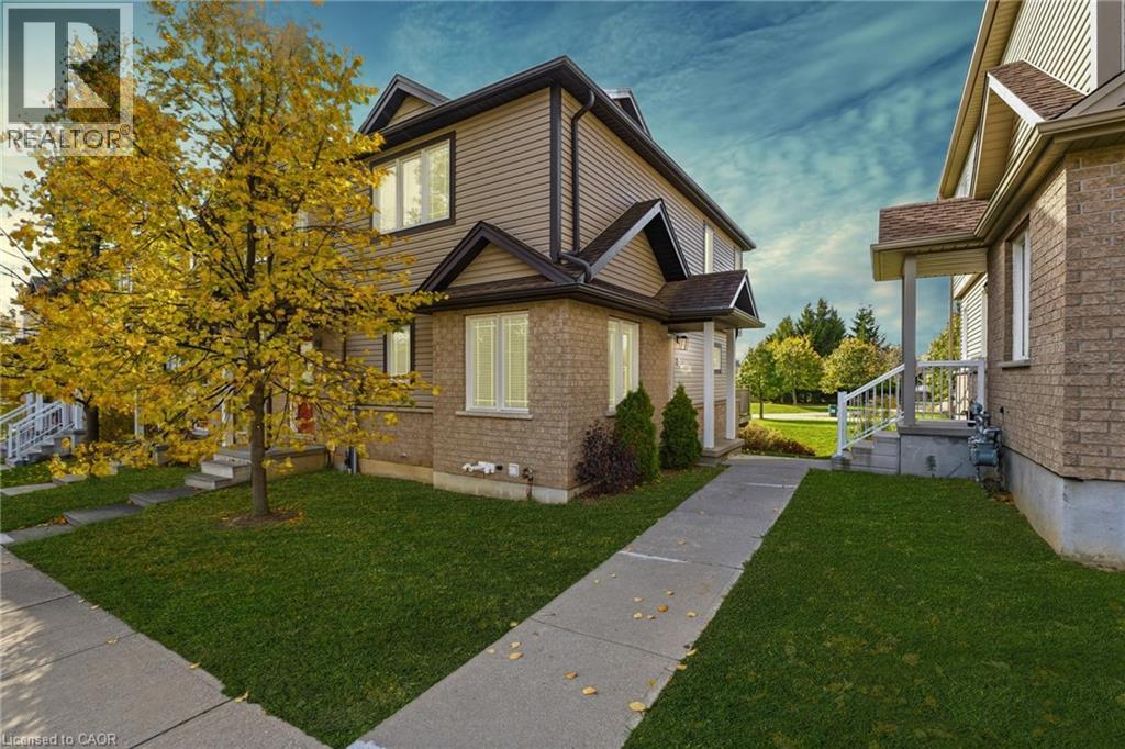 10 Foxglove Crescent Unit 6, Kitchener, ON N2E 0E1