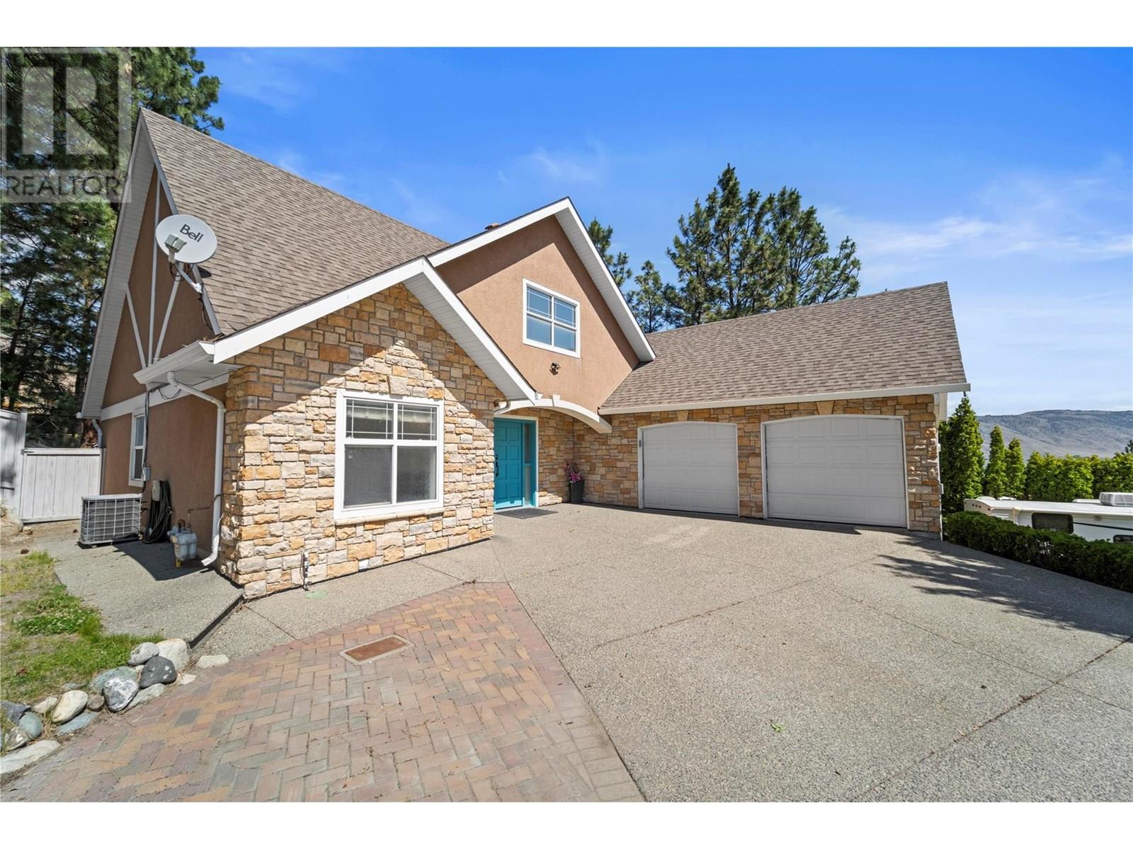 1548 Assiniboine Rd, Kamloops, BC V2E 2R1