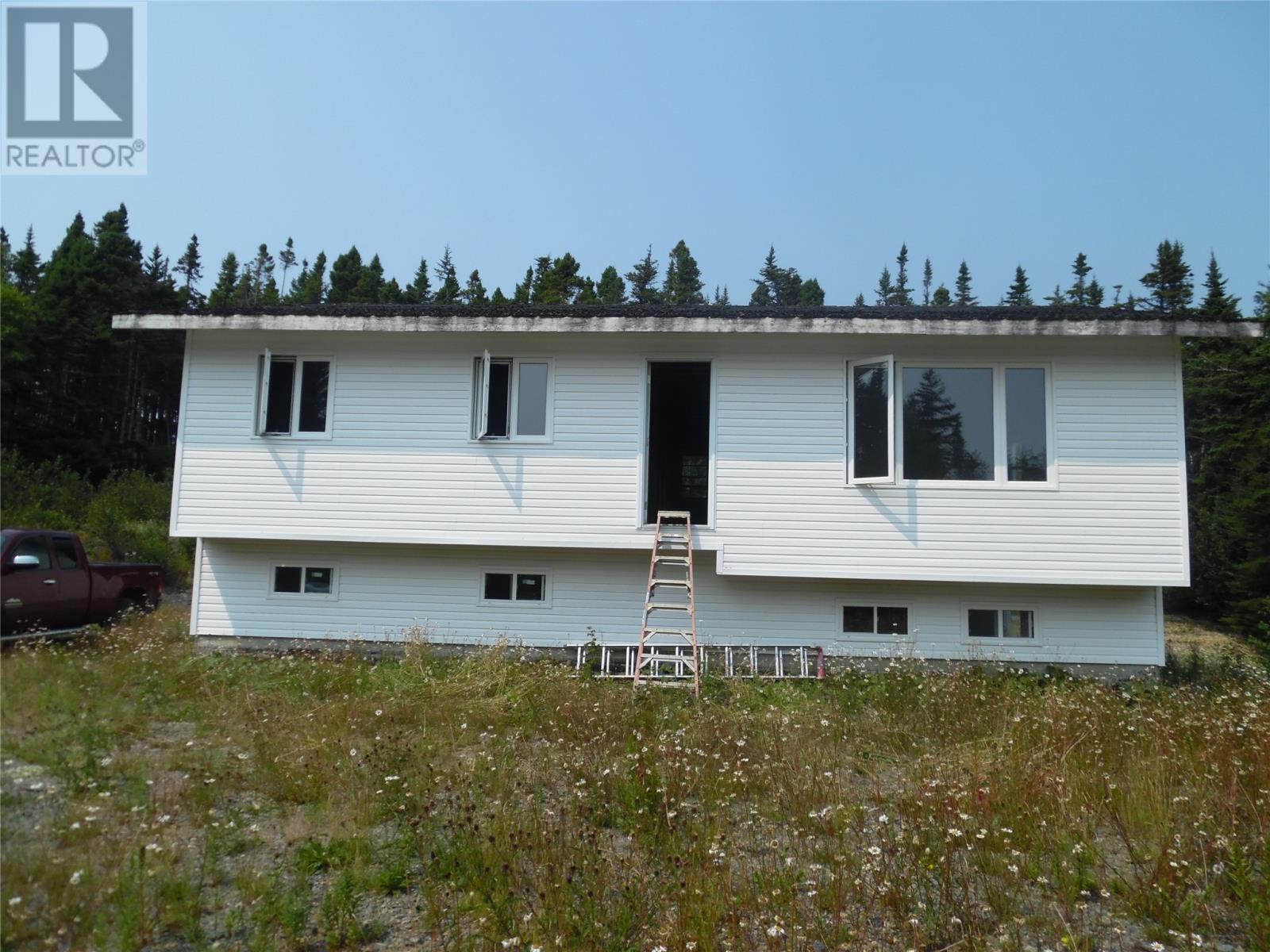 5 Harbour Dr, Hillview, NL