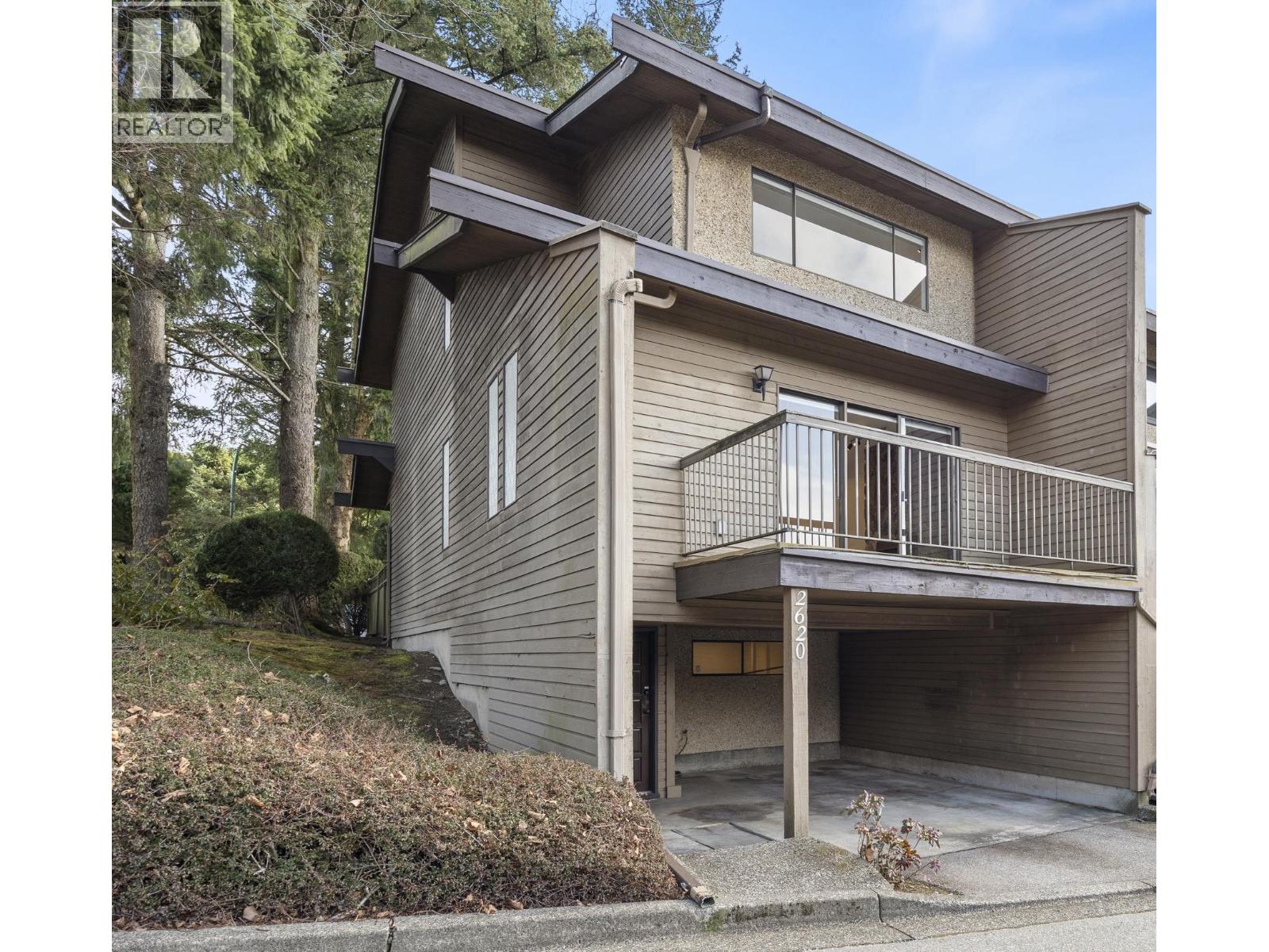 2620 Moorcroft Ct, Burnaby, BC V5B 4R2