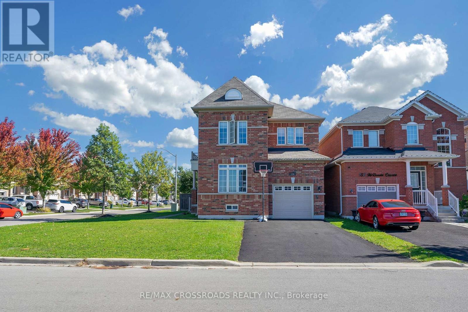 156 Mcdonald Cres, Clarington, ON L1B 1G9