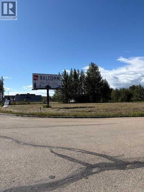 54 Ave Caxton St W, Whitecourt, AB T7S 0A6