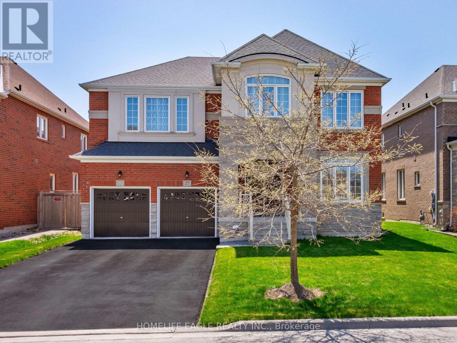 27 Scarlet Way, Bradford West Gwillimbury, ON L3Z 2A5