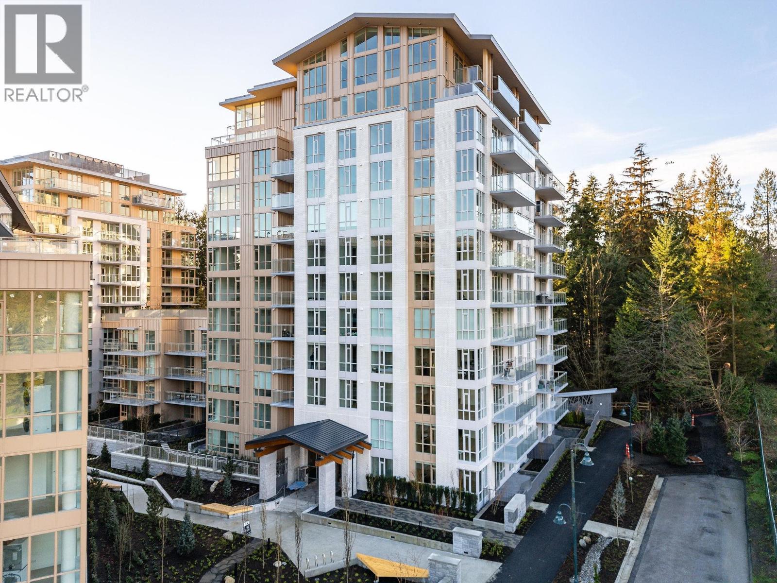 2375 Emery Court Unit 102, North Vancouver, BC V7J 0E9