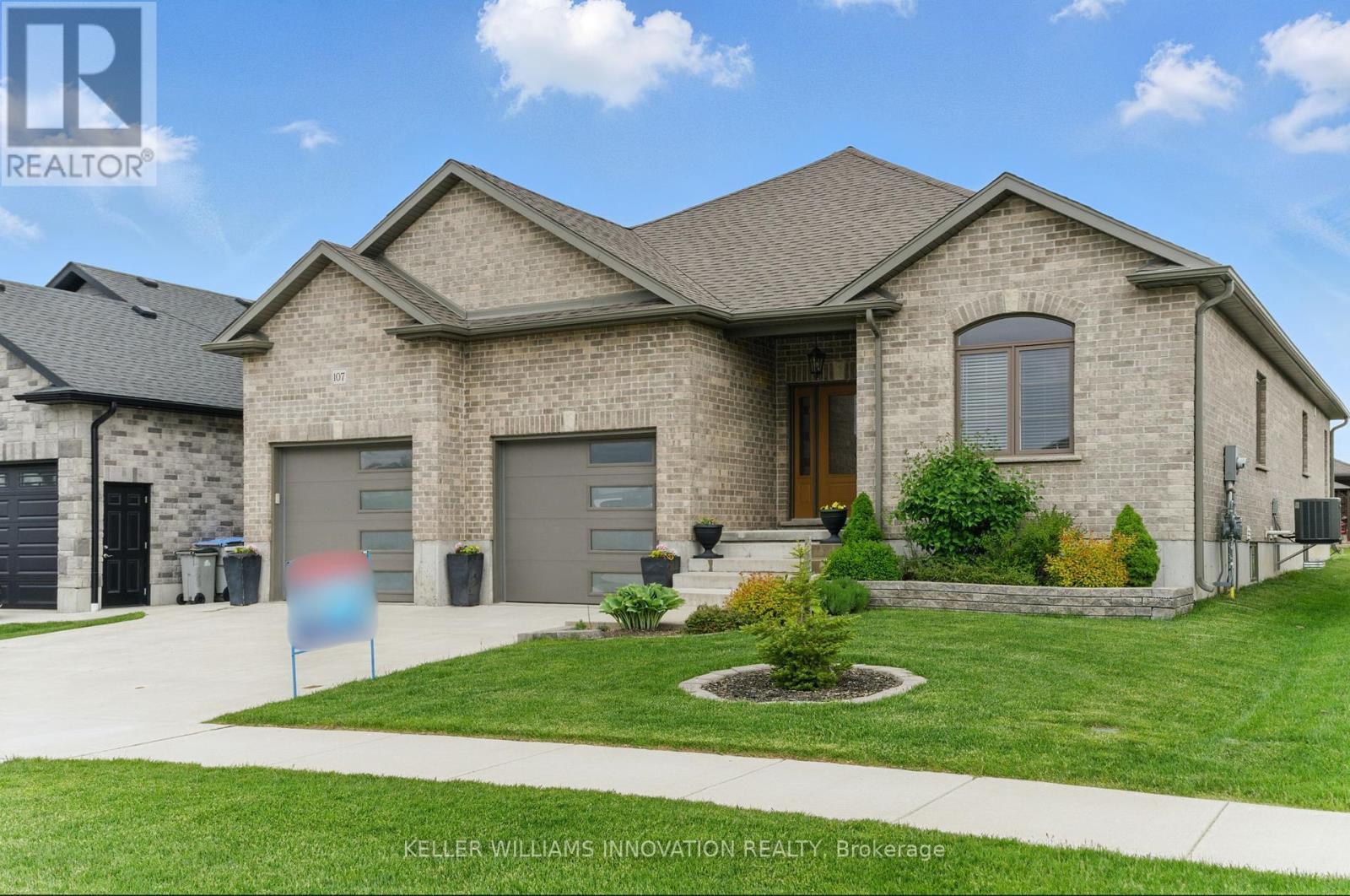 107 Forbes Cres, North Perth, ON N4W 0B4