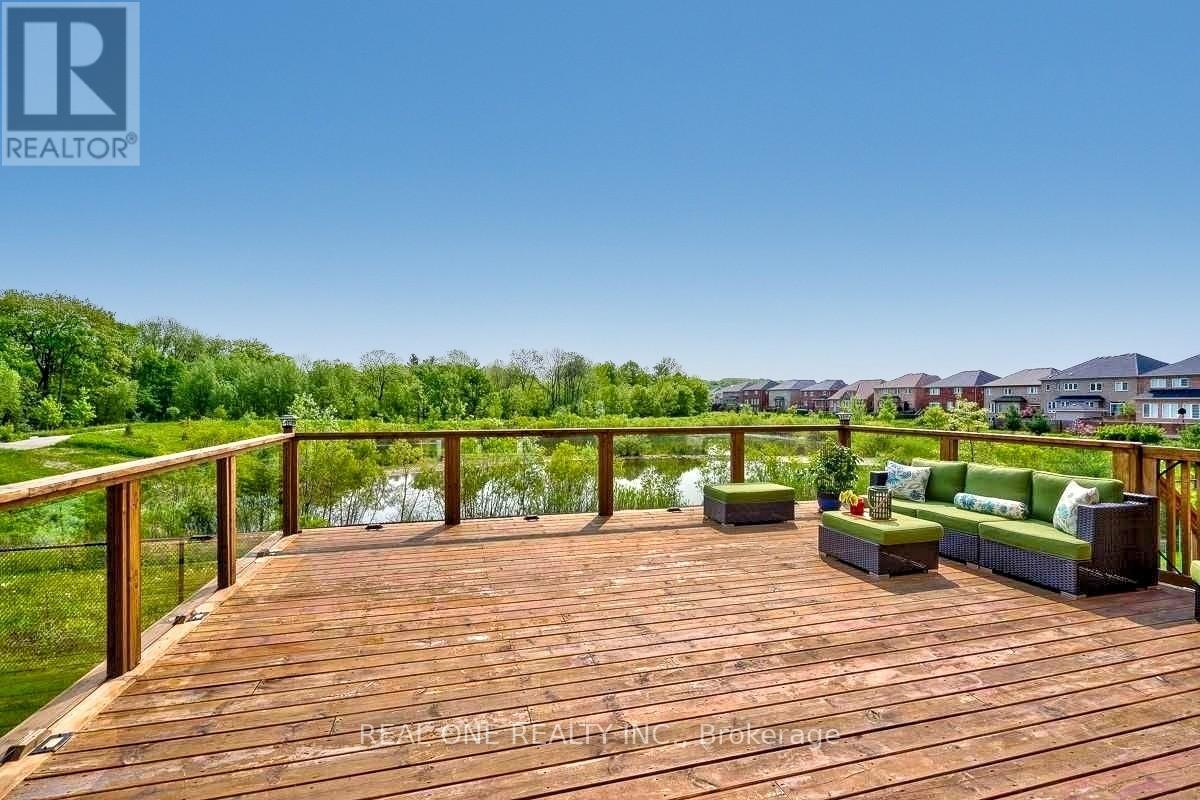 112 Sutherland Cres, Hamilton, ON L9K 0G8