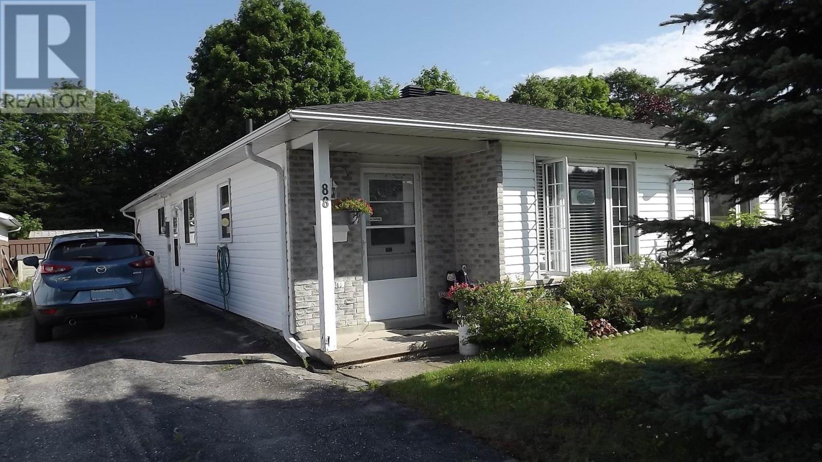 88 Colwill Dr, Elliot Lake, ON P5A 1V3