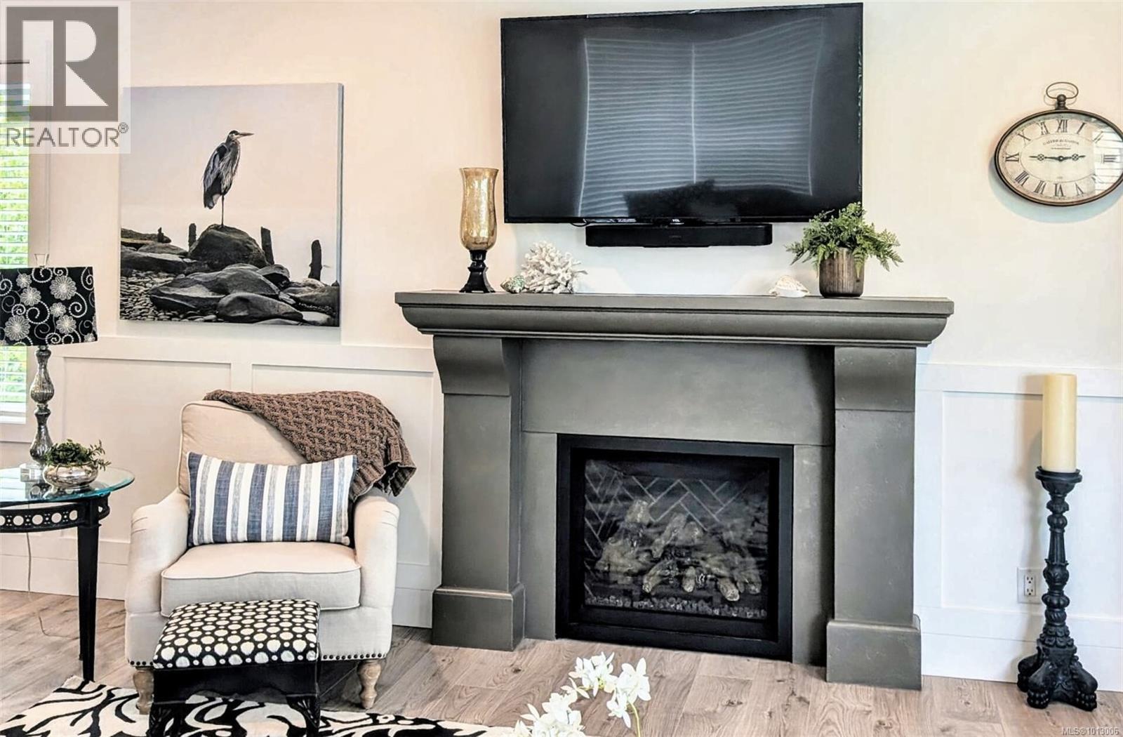 50 Songhees Rd Unit 516 Rd, Victoria, BC V9A 7J4